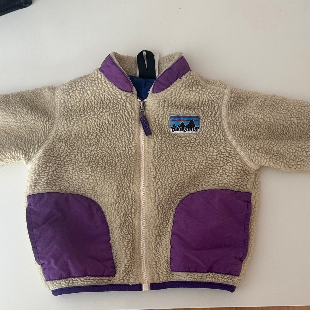Patagonia Cream Sherpa Jacket with Purple Pockets